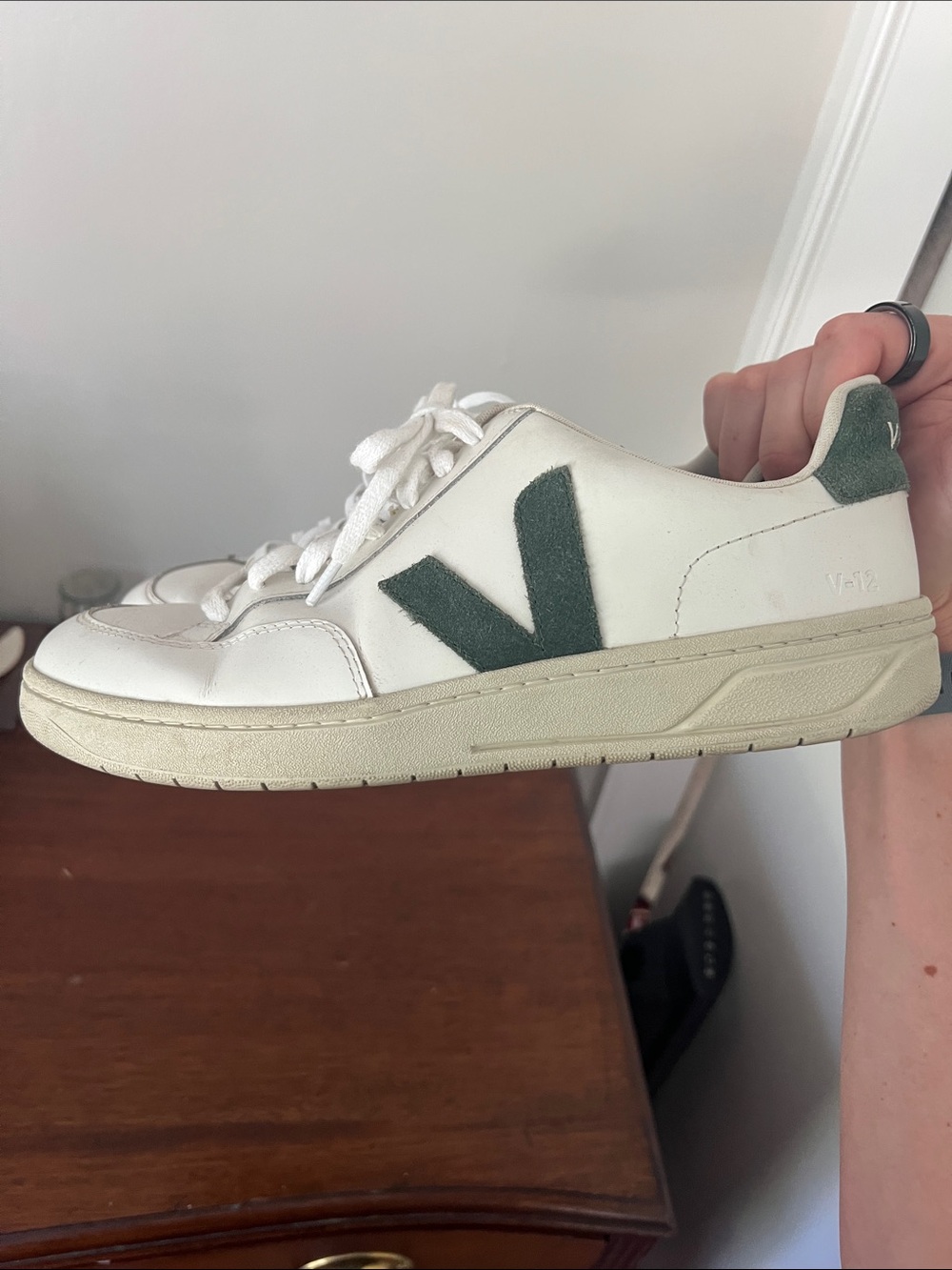Veja V-12 White Leather Sneaker w Dark Green Logo Size 10.5